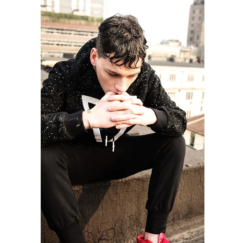 Новинка 2017 весна лето Мужская голова с капюшоном мужская прилив бренд Молодежная