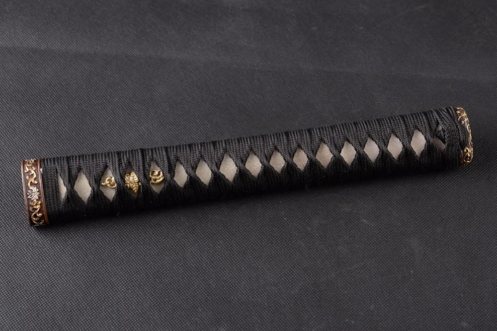 Tsuka-MANGO exquisito de alta calidad para espada japonesa, Katana, seda negra, Ito, piel de rayos auténtica y Fuchi de alta calidad, Kashira