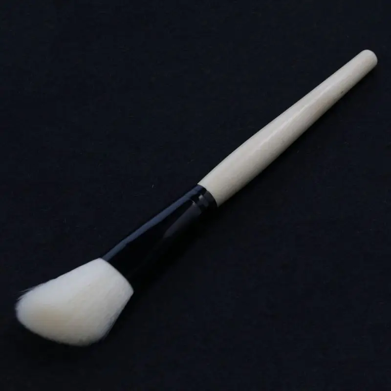 Профессиональная угловая кисть для румян мягкая синтетическая контурная Кисть