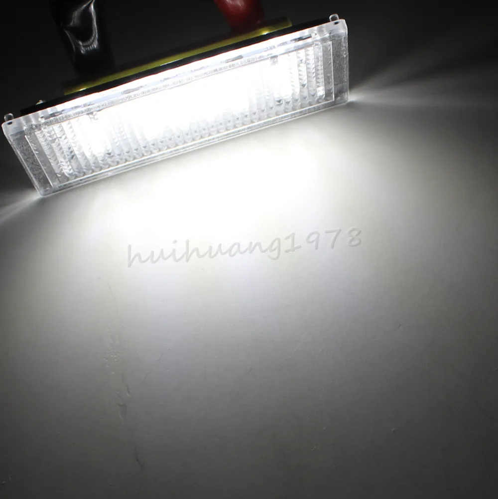 Ламсветильник для номерного знака белая 18 светодиодов BMW 4 двери E46 325i 328i 1998-2003 |