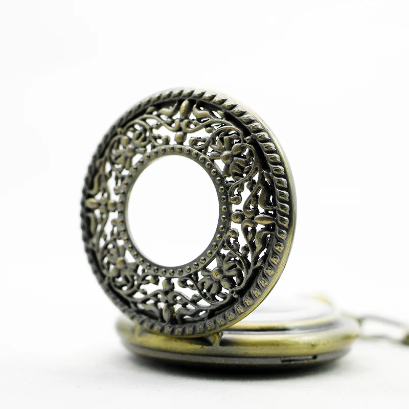 Antique Steampunk Hollow Pattern Mechanical Pocket Watch Bronze Vintage Gentleman Fob Chain Men's and Women's Watch Gift