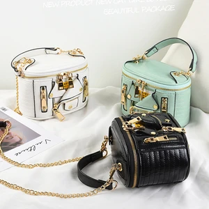 Оригинальная куртка 2020, забавная сумка через плечо с заклепками в стиле панк и хиппи, сумки через плечо с цепочкой, женские роскошные дизайнерские сумки