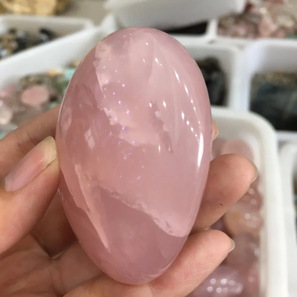 Натуральный розовый кристалл драгоценный камень полировка оригинальное лечение