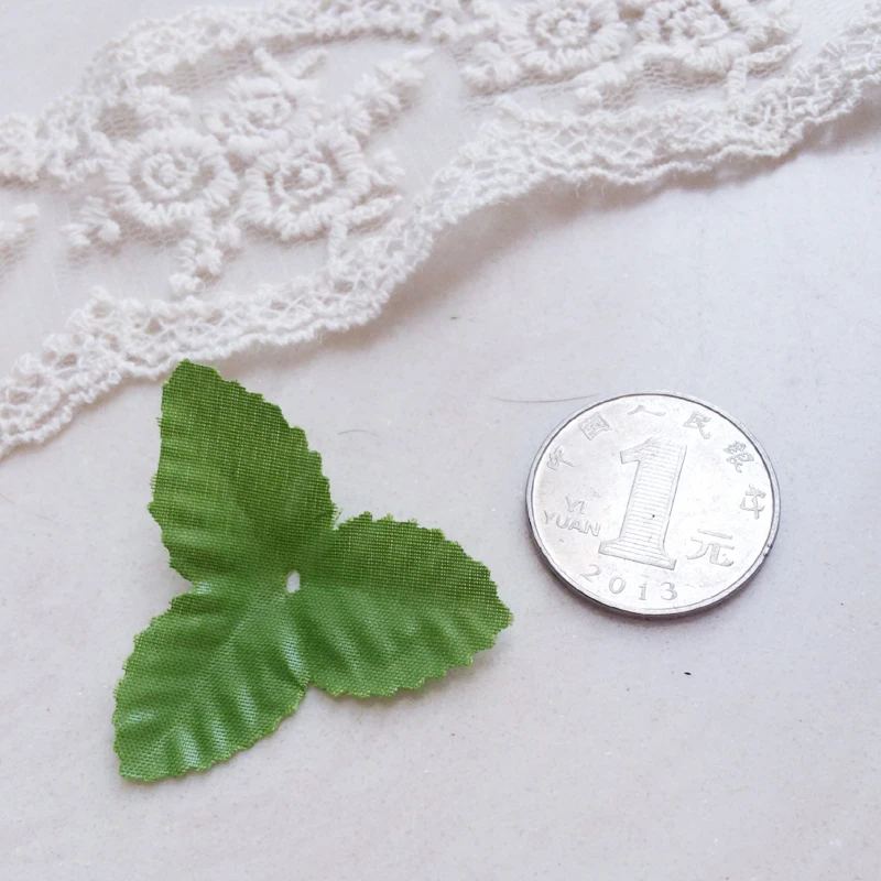 20 шт./компл. красные ягодные зеленые Золотые и Серебряные Листья Рождественская