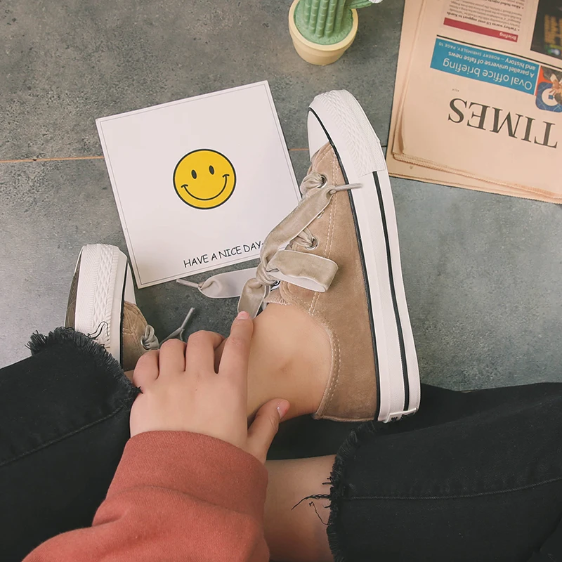 

Women Vulcanized Shoes 2019 Fashion Solid Color Women Canvas Shoes Lace-up Casual White Ladies Shoes Woman Sneakers899