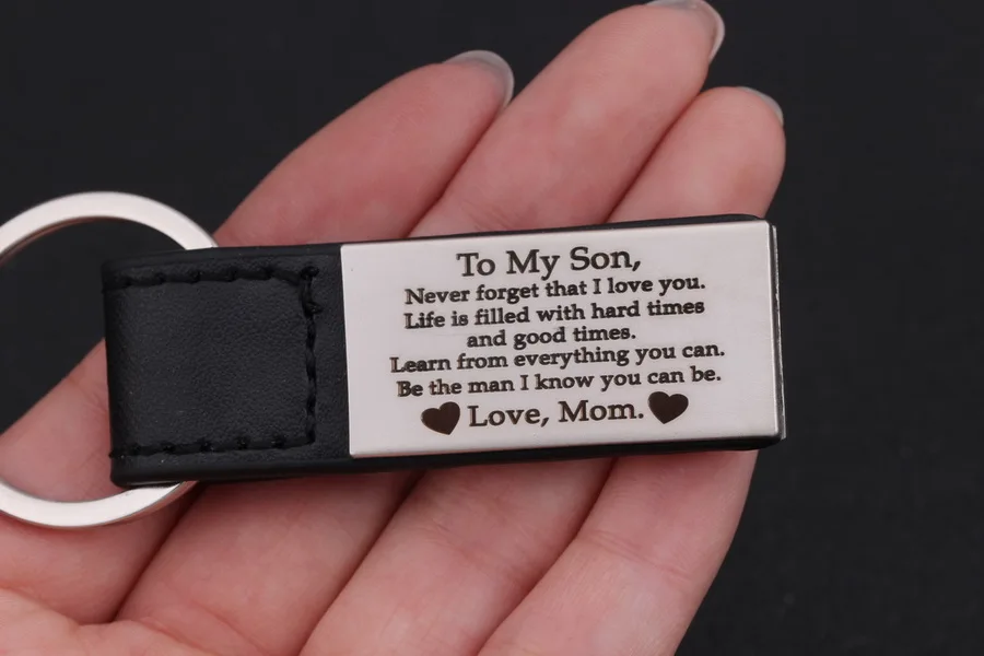 Модный кожаный брелок для ключей с гравировкой для моего сына Love Mom брелок для ключей подарок для сына бирка для ключей с вышивкой на заказ от мамы брелок любовь подарки