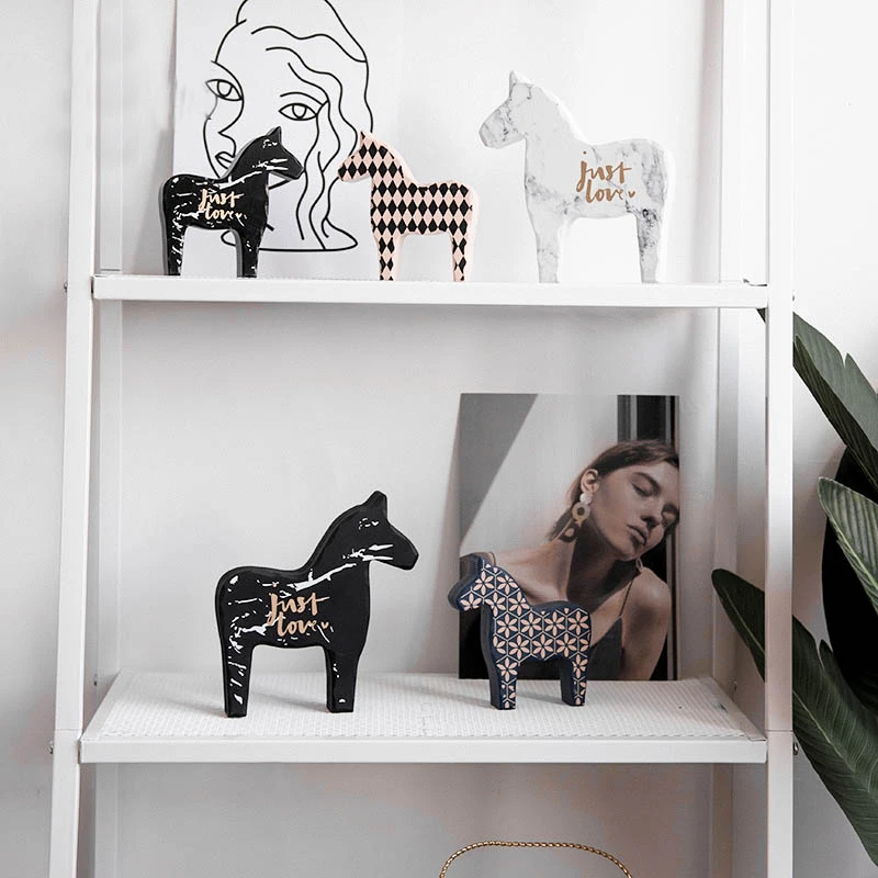 Скандинавский мраморный узор деревянные фигурки лошадей гостиная столешница