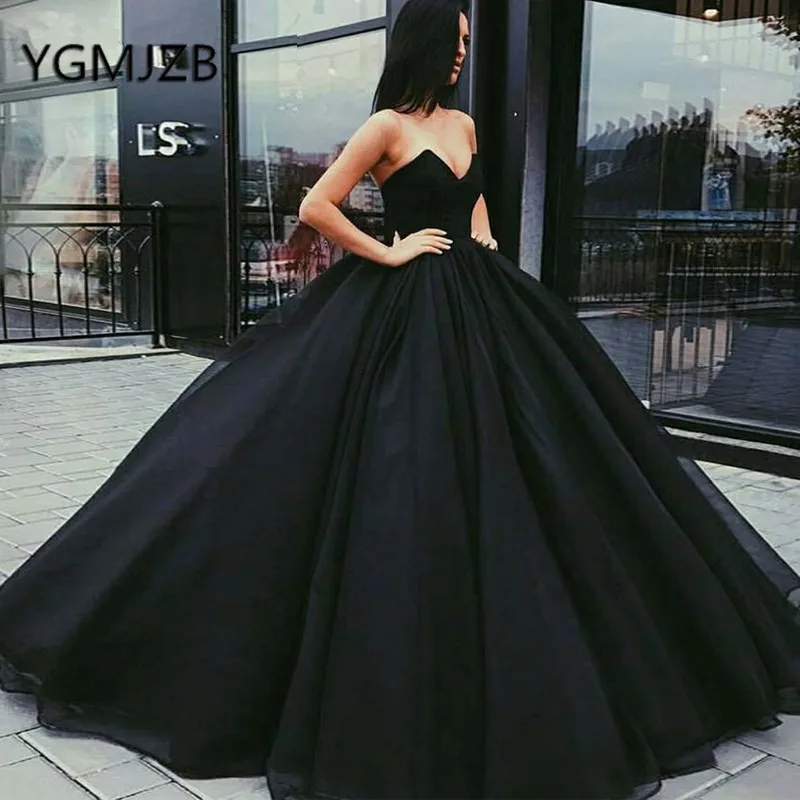 

Black Ball Gown Prom Dresses 2020 Puffy Sweetheart Saudi Arabic Women Long Evening Gown Formal Dress Abendkleider robe de soiree
