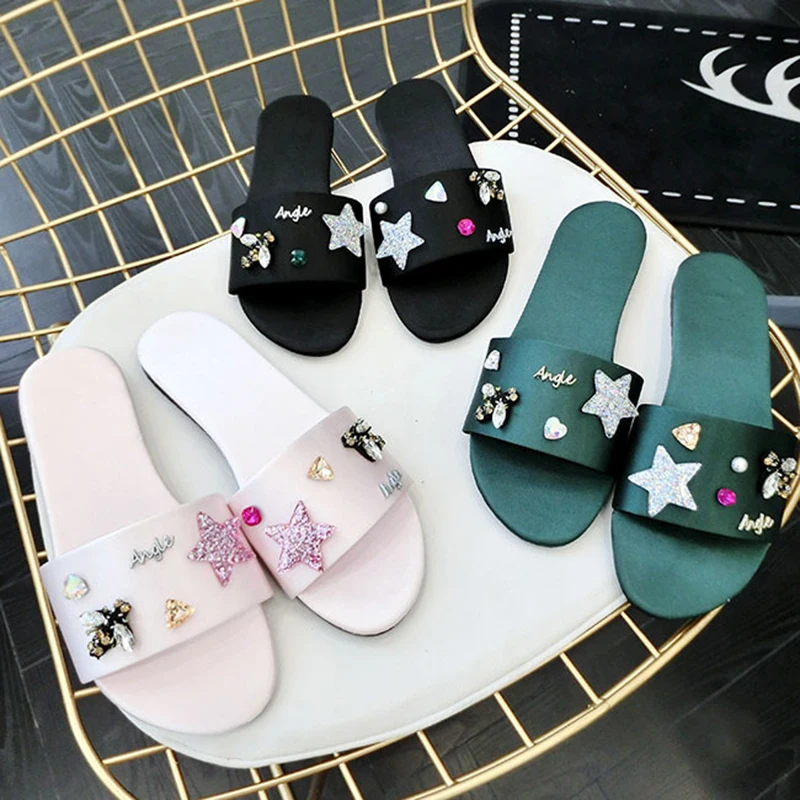 Шлепанцы женские с жемчугом пляжные сандалии на плоской подошве блестками