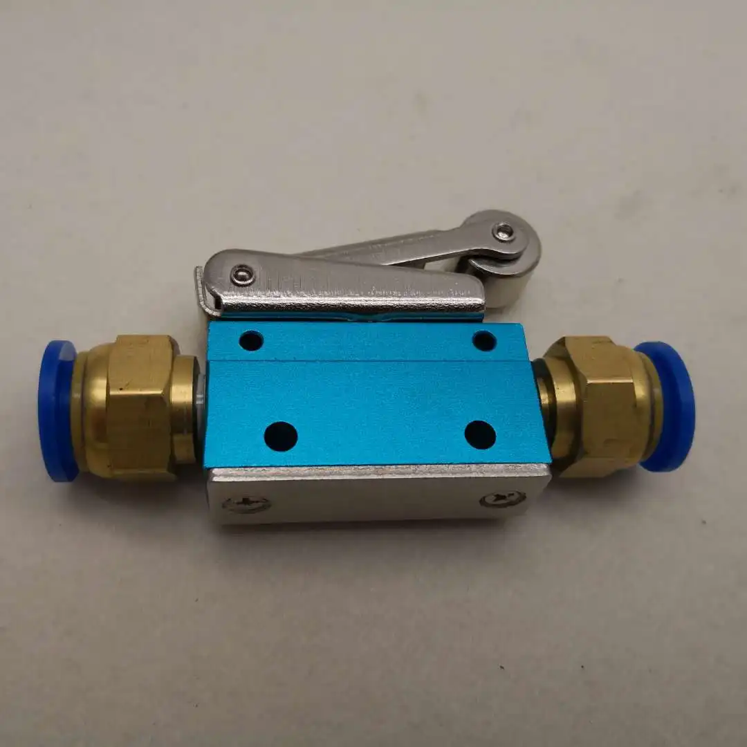 

MOV-02 RC1/8 Roller Type Two Position Three Way Mechanical Valve