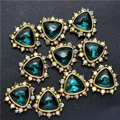 10PCs-Tri-Green 10 шт 3D Стразы для ногтей, блестящий кристалл алмаза для ногтей, металлические украшения для ногтей, украшения DIY, амулеты - Цвет: 10PCs-Tri-Green