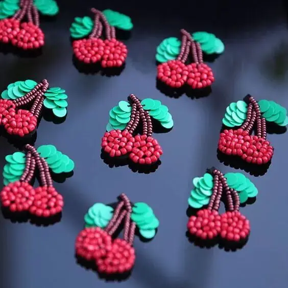 10 шт./лот ручной работы из бисера Cherry Ткань наклейки одежда обувь шапки DIY декоративные патч аксессуары