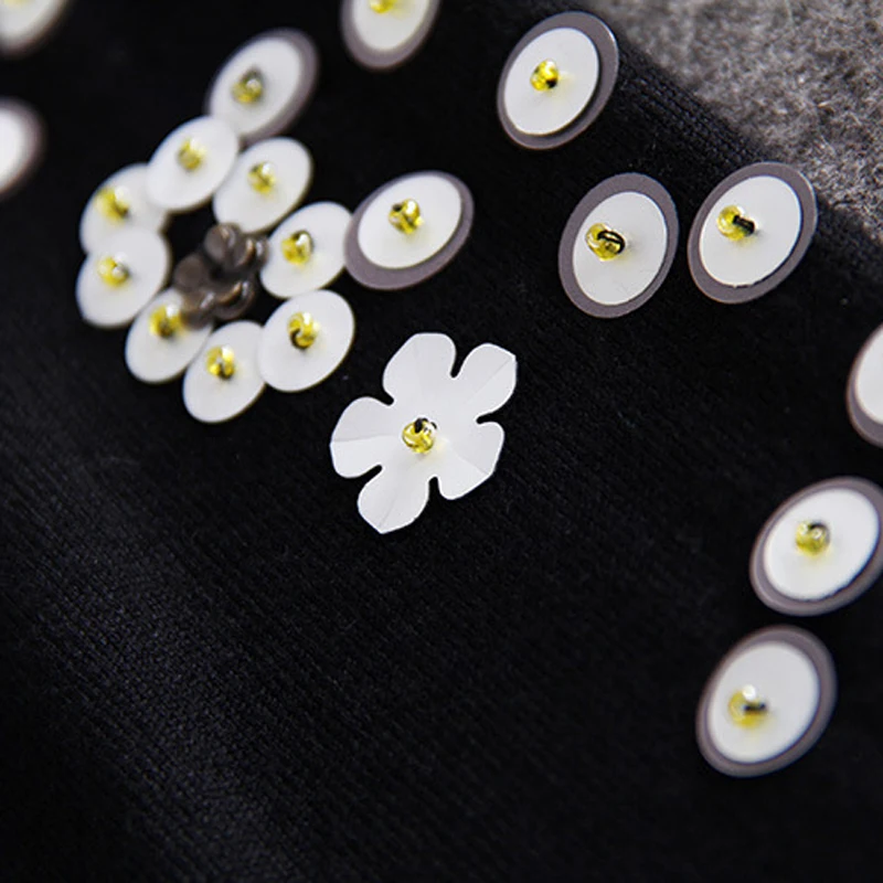 Women Sweaters And Pullovers Fashion 2020 Winter Turtleneck Black Basic Thin Flower Beads Long Sleeve Slim Body Knitted Sweater | Женская