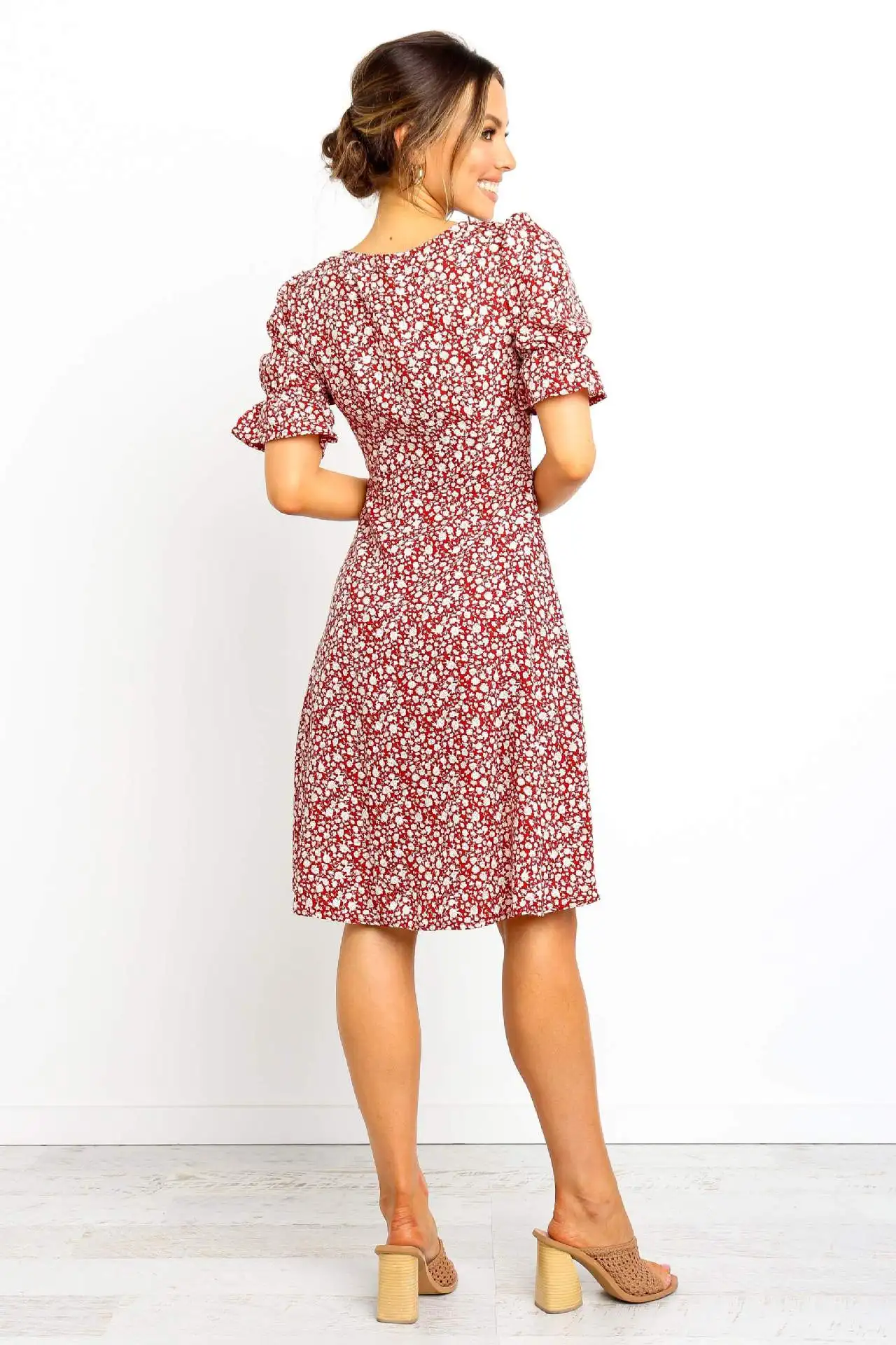 

2019 Female Summer Dress Sexy Deep V Neck Polka Dresses Fashion Short Sleeve Beach Sundress Ruffles Party Dress