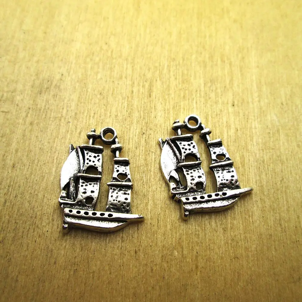 

20pcs 20x15mm sail boat charms pirate ship DIY necklace/ bracelets charms antique silver tone