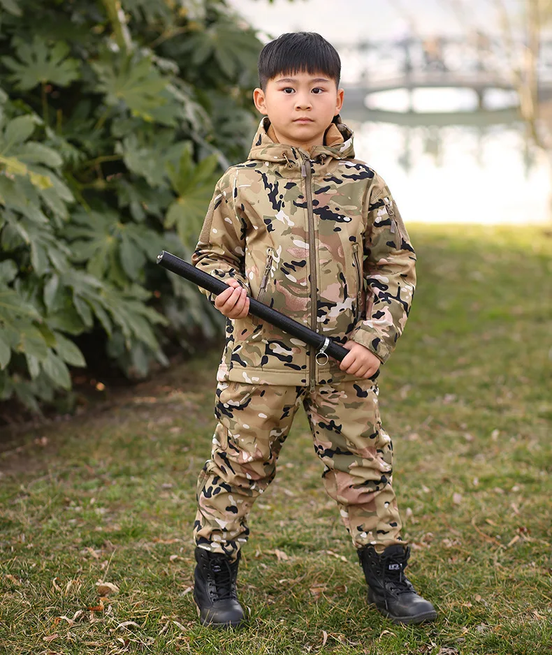 Детский походный костюм для скалолазания на открытом воздухе, походная куртка и штаны, тренировочный костюм для скалолазания, ветрозащитная мягкая оболочка для кожи акулы, детская одежда для охоты