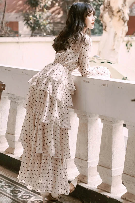 Женское длинное пляжное платье дизайнерское винтажное шифоновое в горошек с