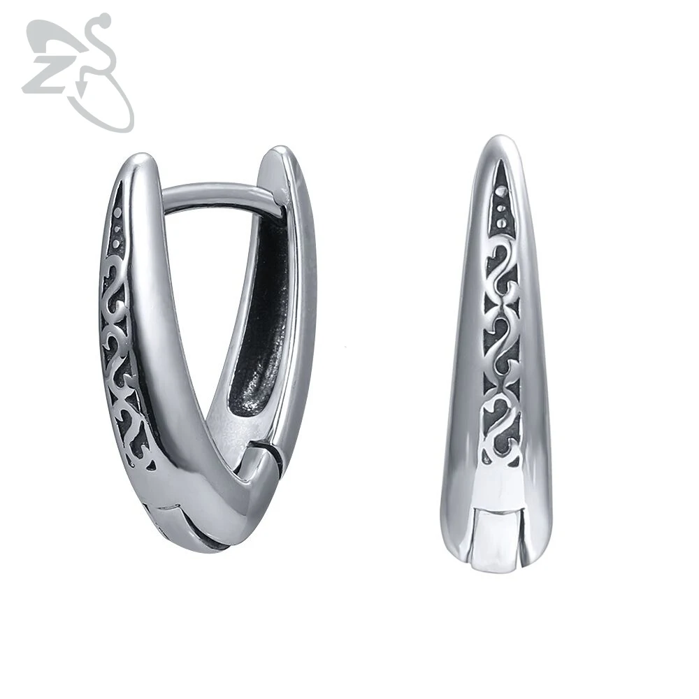 

ZS 316L Stainless Steel Hoop Earrings Letter V Shape Punk Earring 2 Pcs Rock Roll Ear Piercing Jewelry Hiphop Earring for Boys