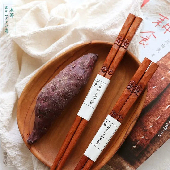 2 Pairs Japanese Style Wooden Chopsticks Sushi Food Pure Hand Carved Flower Creative Portable Tableware | Дом и сад
