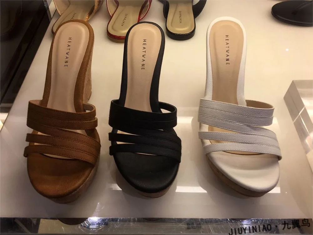 Женские шлепанцы на танкетке 9 см Сланцы высокой деревянной подошве пляжные