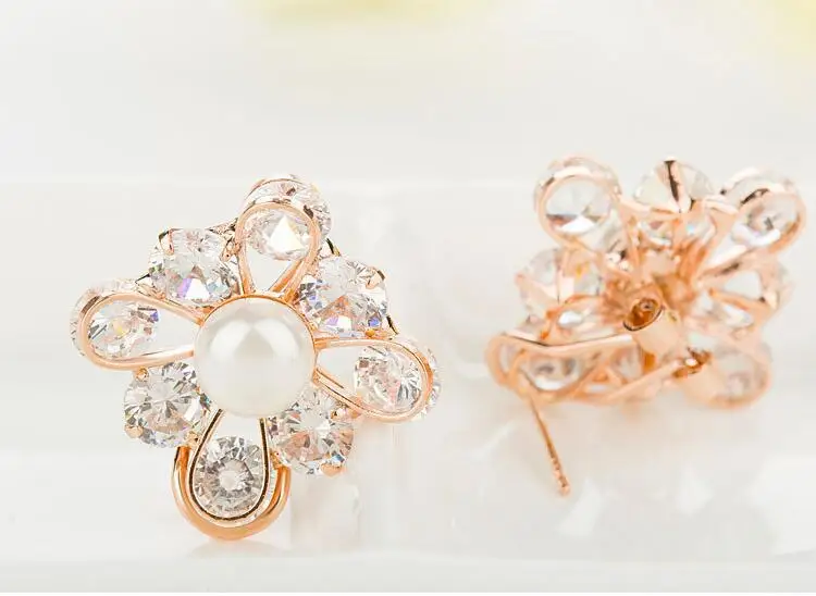 Classic Design Romantic Jewelry 2018 Golden Color AAA Cubic Zirconia Stone Stud Earrings For Women Elegant Wedding | Украшения и