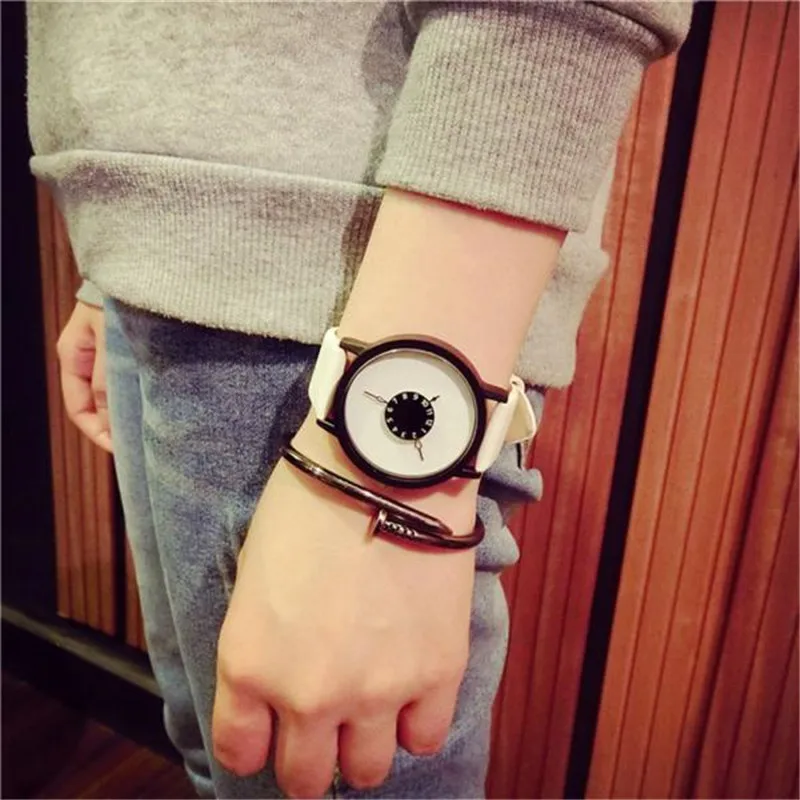 Женские повседневные часы с кожакожаным ремешком кварцевые женские круглым