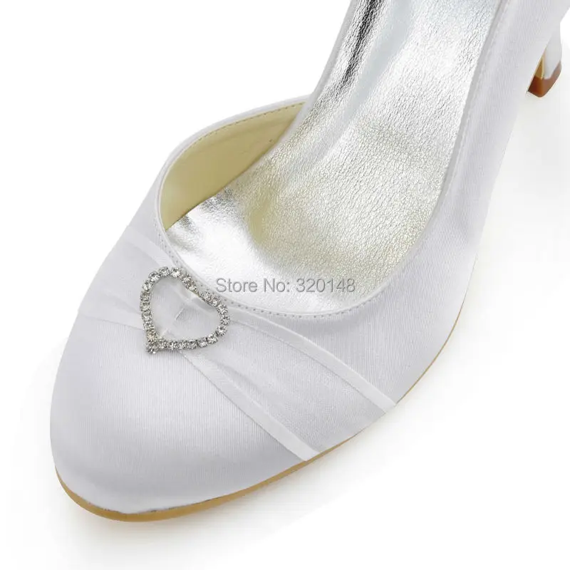 Женские туфли для свадьбы с закрытым носком пряжкой в виде сердца из сатина на