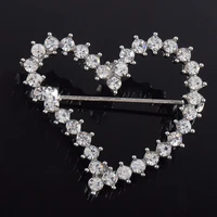 ustar crystals heart brooches for women pins jewelry sivler color scarf lapel pin broche christmas gifts top quality