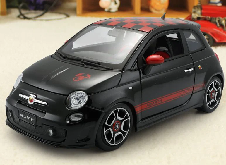 Черный Новое поступление подарок Abarth 1/18 модель металлический седан автомобиль сплав украшения Игрушечная машина модели весы моделирование большая коллекция подарок - Цвет: Черный