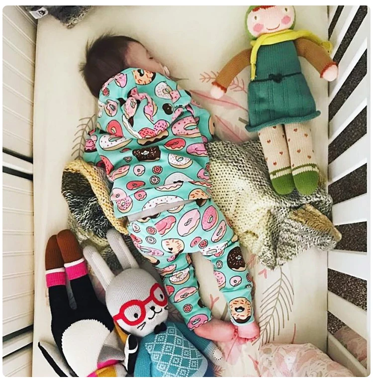 TinyPeople/Одежда для маленьких мальчиков; осенне-зимние костюмы; модная спортивная одежда с капюшоном для маленьких девочек; комплекты для новорожденных; комплект из 2 предметов для малышей