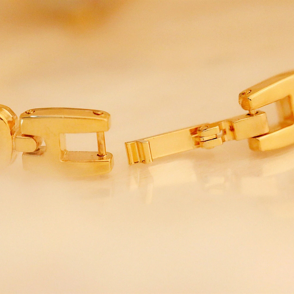 

Top Brand Diamond Small Bracelet Watch Women Watches Luxury Rose gold Girl Watch Ladies Wristwatch Fashion Dress Quartz Watches