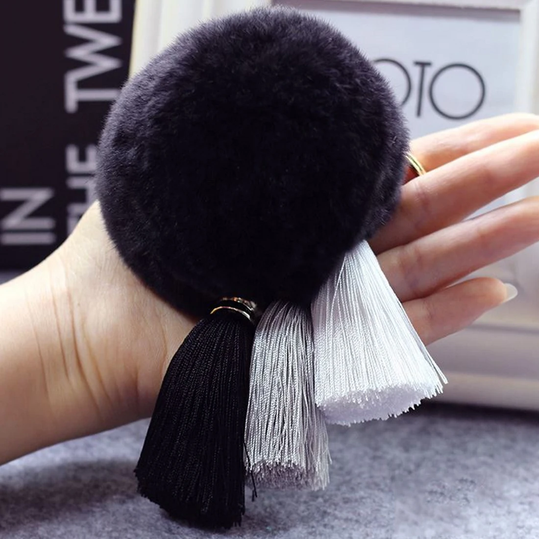 Креативный модный автомобильный брелок с кисточками и помпоном меховым высокого