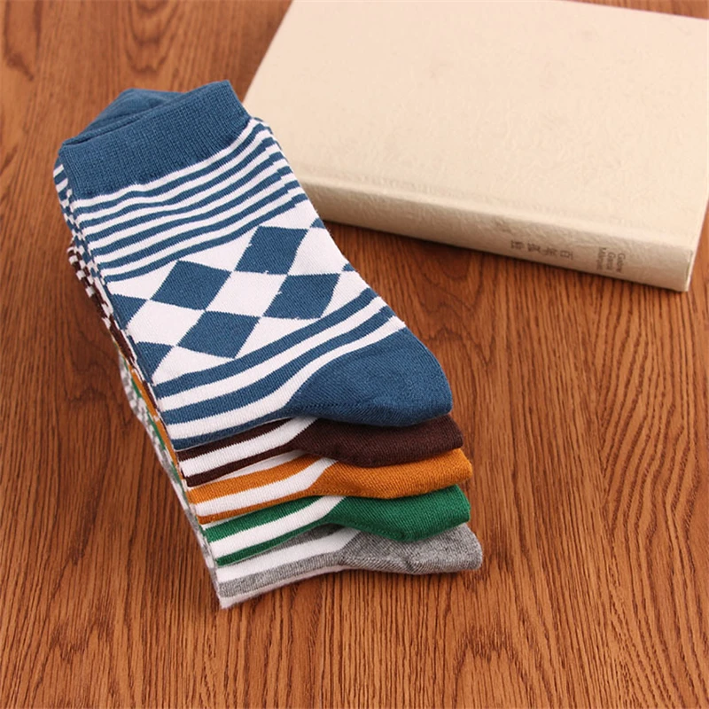 Мужские хлопковые носки стеганые модные короткие без пятки в полоску более