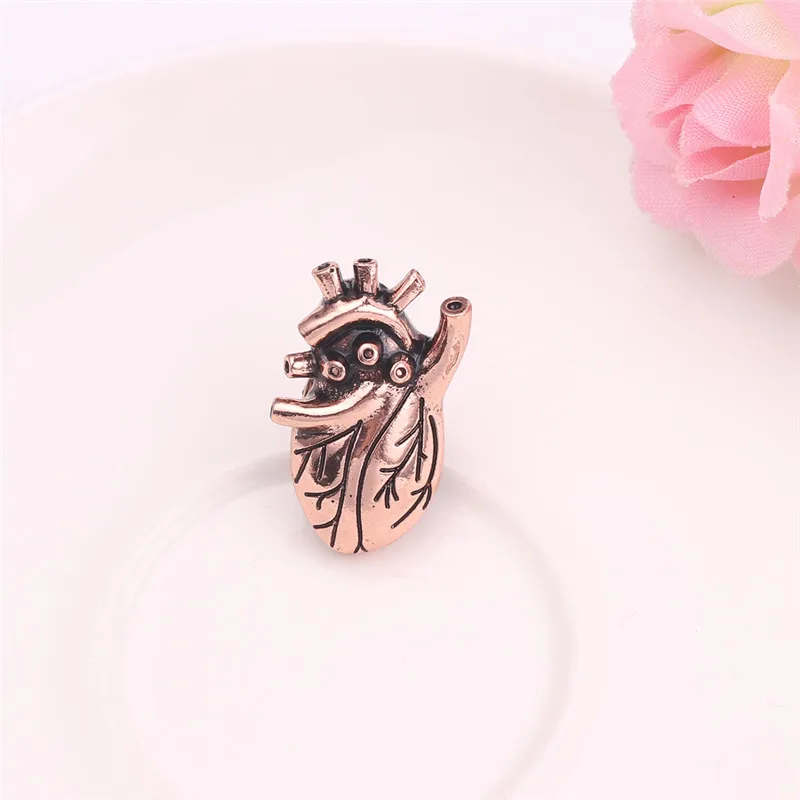 Bloody Heart Brooch Gold Rose Gold Medical Enamel Pin Lapel Pin Clothing For Women Doctor Broche Pins Metal Jewelry Gifts