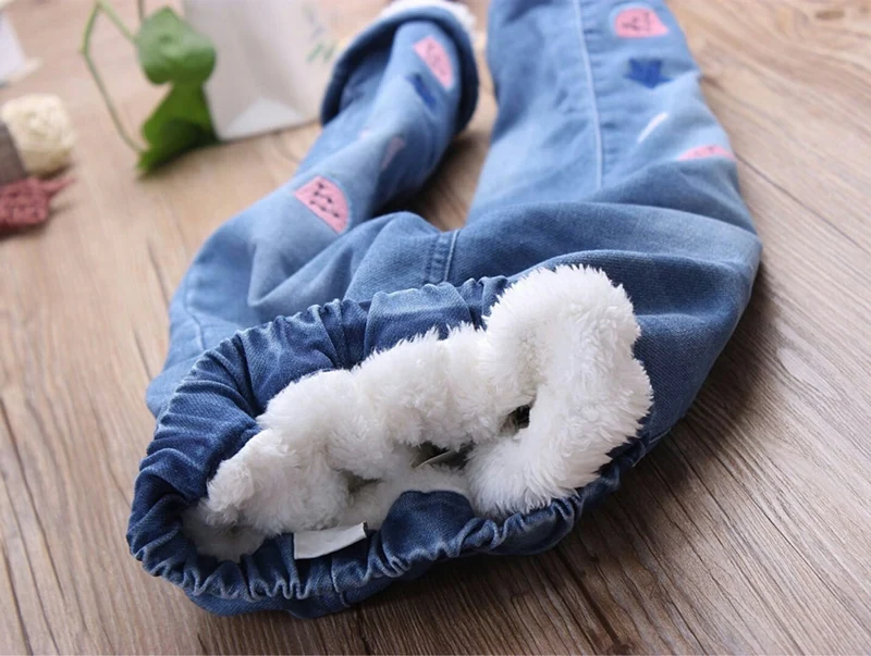 Новые зимние джинсы для девочек Теплые с вышивкой малышей Детские плотные