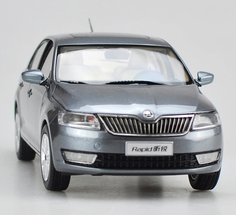 1:18 литая под давлением модель для Skoda Rapid Седан сплав игрушечный автомобиль миниатюрная коллекция Gitfs
