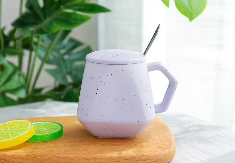 Керамическая кофейная кружка, чашка для молока, сока, воды, посуда для напитков, однотонная, карамельный цвет, чашка для чая, простая и креативная Новизна Кружки