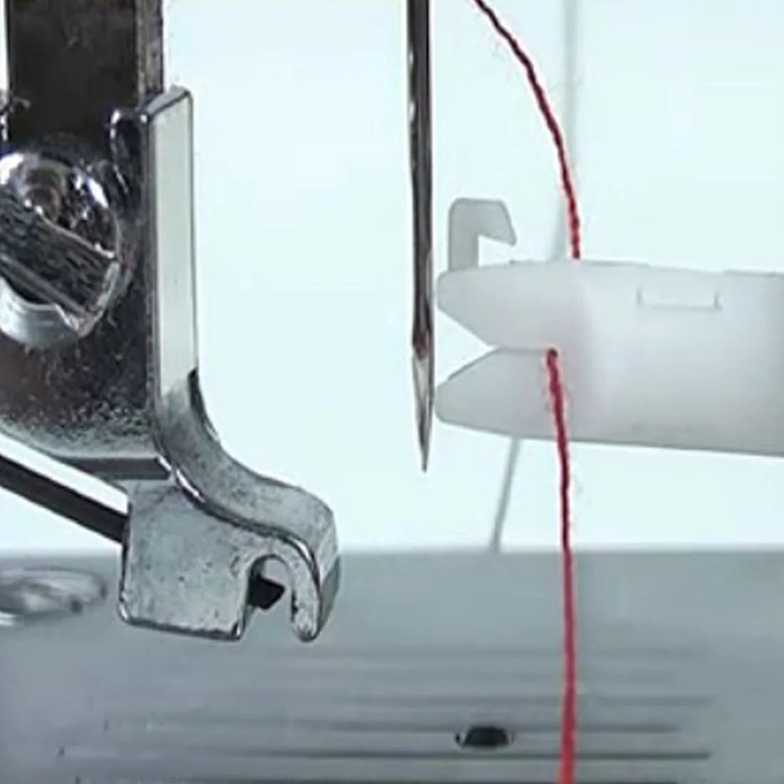 Новый популярный бренд нарезчик игл аппликатор встраиваемая ручка нить для