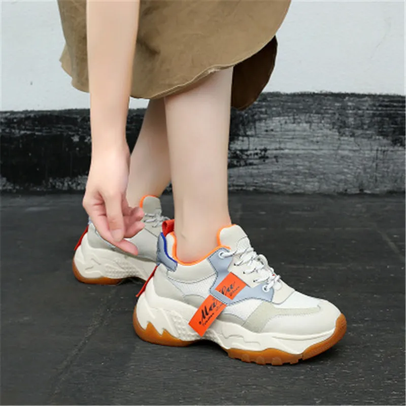 Женские кроссовки из натуральной кожи дышащие сетчатые на платформе обувь для