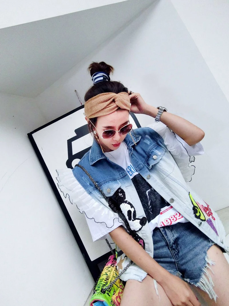 Опрятный стиль милые девушки градиент цвета промывали джинсовой жилет блестками