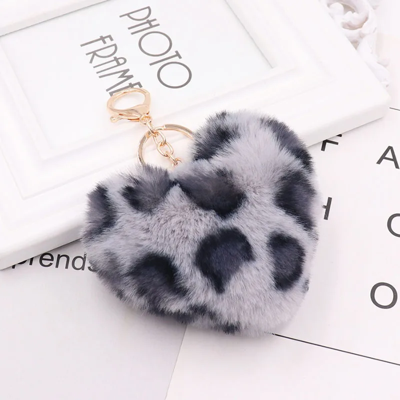 RE Леопардовый животный искусственный мех брелок для женщин Сумка Подвески помпоны Висячие автомобильные брелки ювелирные изделия в форме сердца брелок K31