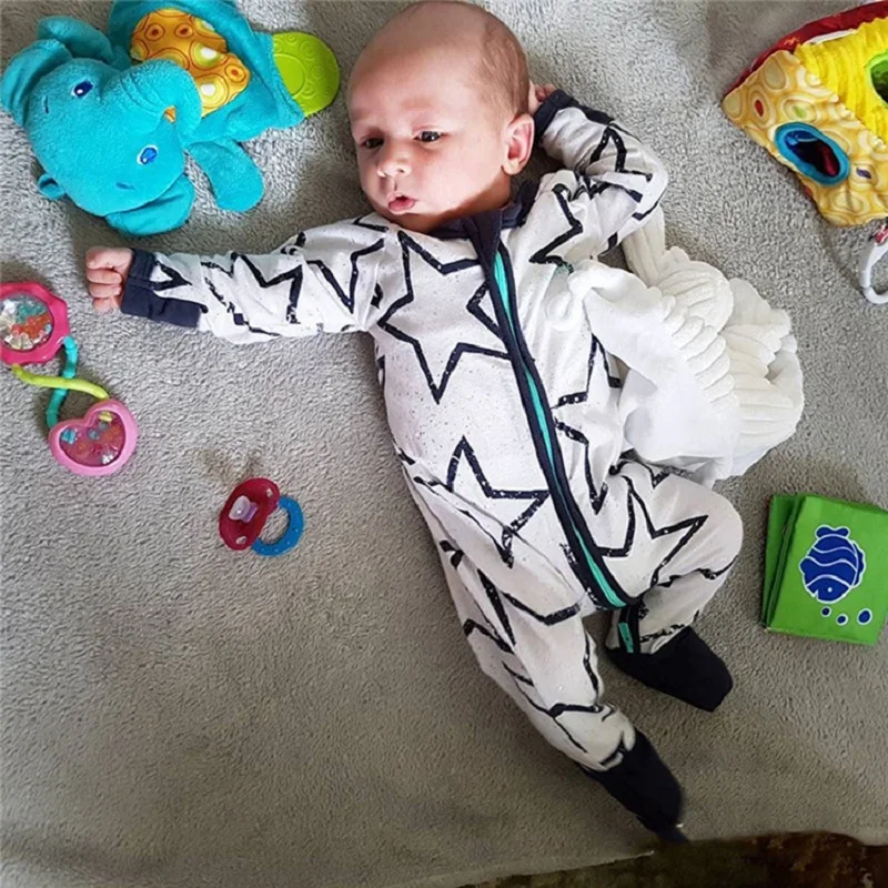 Милые комбинезоны для детей с изображением героев мультфильмов комбинезон