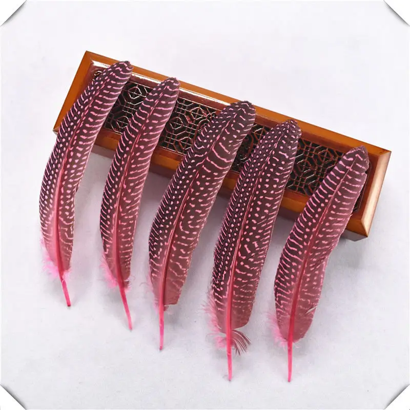 Pink 10 шт. перья из крыльев пятнистые морские перья 17-22 см декоративные перья для изготовления украшений Свадебные украшения перья для рукоделия - Цвет: Pink