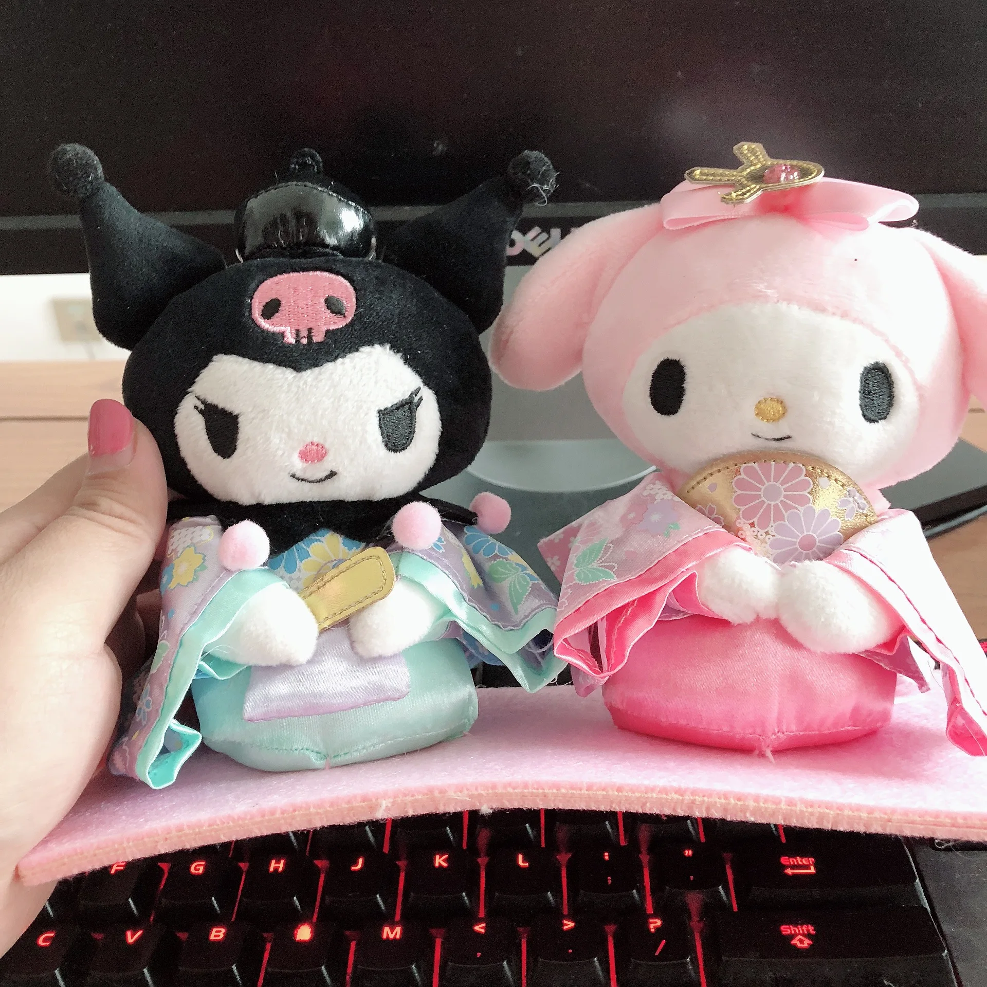 IVYYE Kuromi Melody Свадебная Мода Аниме Мягкие плюшевые куклы пушистая Кукла мультфильм Подушка игрушки Детские подарки на день рождения Новинка