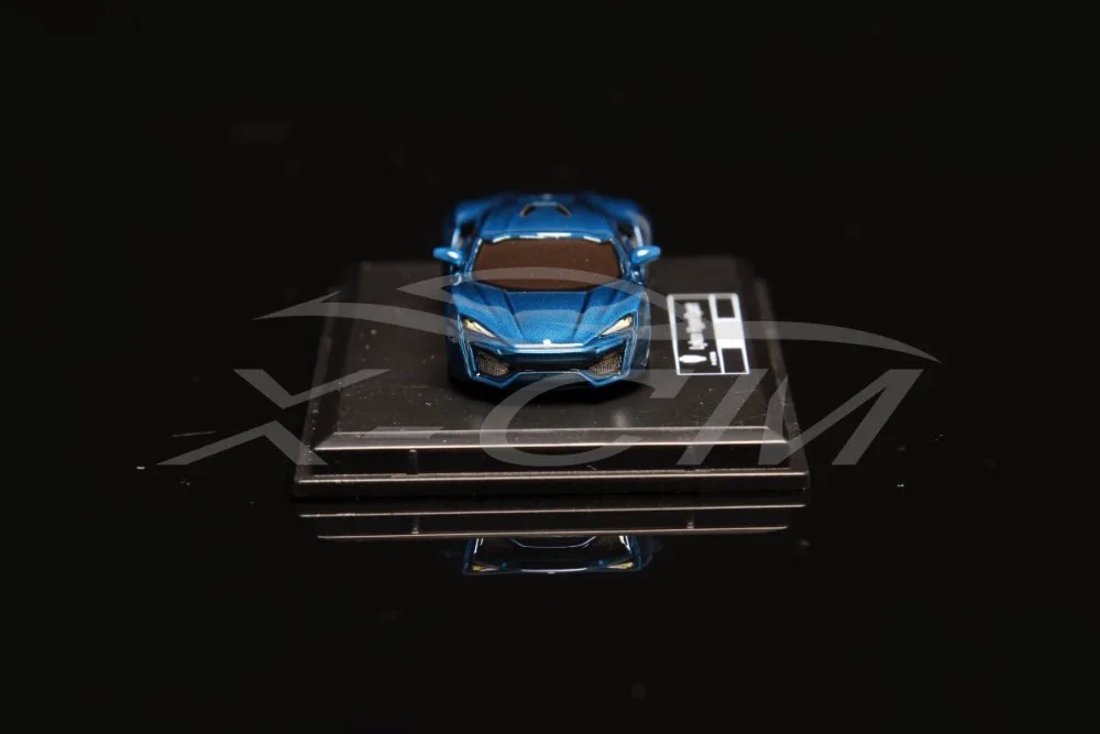 Полимерная модель автомобиля Avan Style WMOTORS Lykan HyperSport 1: 87 (синий) + маленький