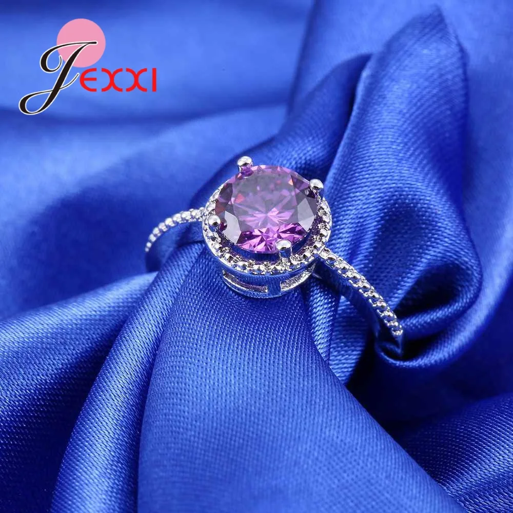 Трендовое круглое кольцо с фианитом фиолетового цвета 925 пробы серебряное AAA