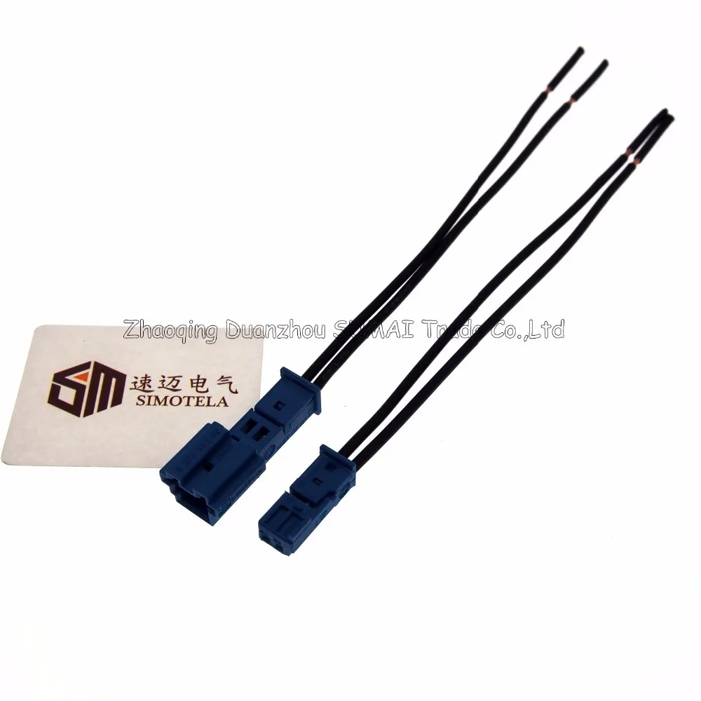 Штекер автомобильного динамика хорошего качества 2-контактный автоматический