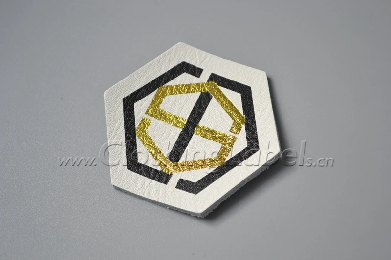 

Заказная кожаная этикетка, шестигранная кожаная этикетка, Выгравированная логотип, натуральная кожа, для сумок, джинсов, принимаем небольш...