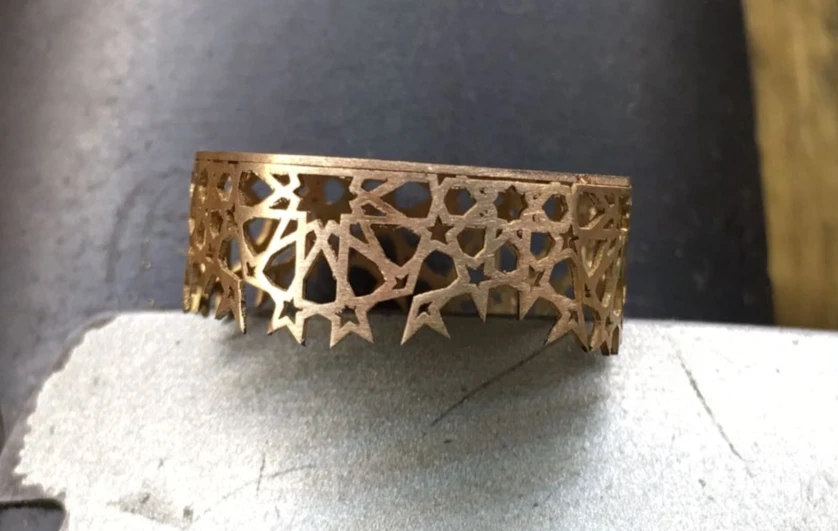 Волоконный лазерный знак cnc стол для мобильных телефонов ноутбуков ювелирных