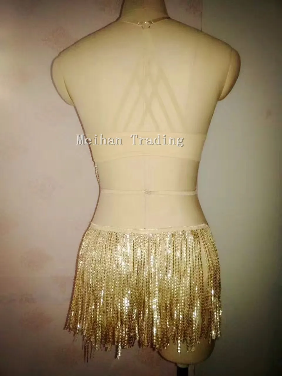 Сексуальное бикини с золотыми кристаллами и кисточками комплект одежды из двух